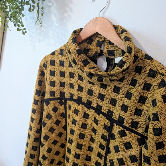 Moonlight Yellow and Black Checkered Sweater - Picture 2 of 9